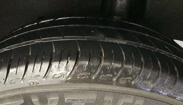2021 Maruti Baleno SIGMA PETROL 1.2, Petrol, Manual, 36,302 km, Right Rear Tyre Tread