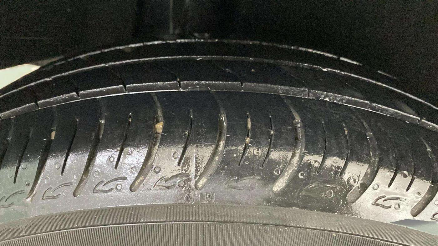 2021 Maruti Baleno SIGMA PETROL 1.2, Petrol, Manual, 36,302 km, Left Front Tyre Tread