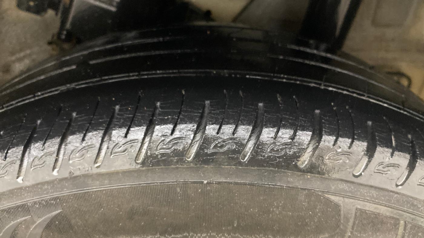 2019 Hyundai VENUE SX PLUS 1.0 TURBO DCT, Petrol, Automatic, 56,092 km, Left Rear Tyre Tread