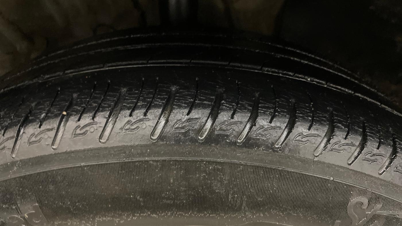 2019 Hyundai VENUE SX PLUS 1.0 TURBO DCT, Petrol, Automatic, 56,092 km, Right Front Tyre Tread