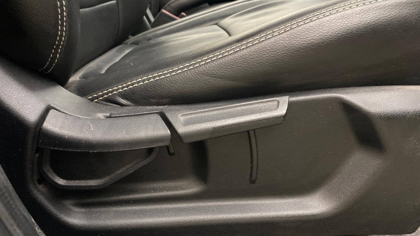 2019 Hyundai VENUE SX PLUS 1.0 TURBO DCT, Petrol, Automatic, 56,092 km, Driver Side Adjustment Panel