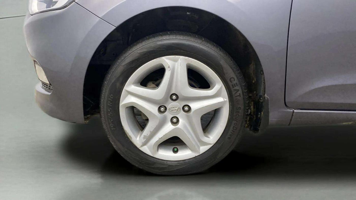 2017 Hyundai Elite i20 ASTA 1.2, Petrol, Manual, 73,948 km, Left Front Wheel