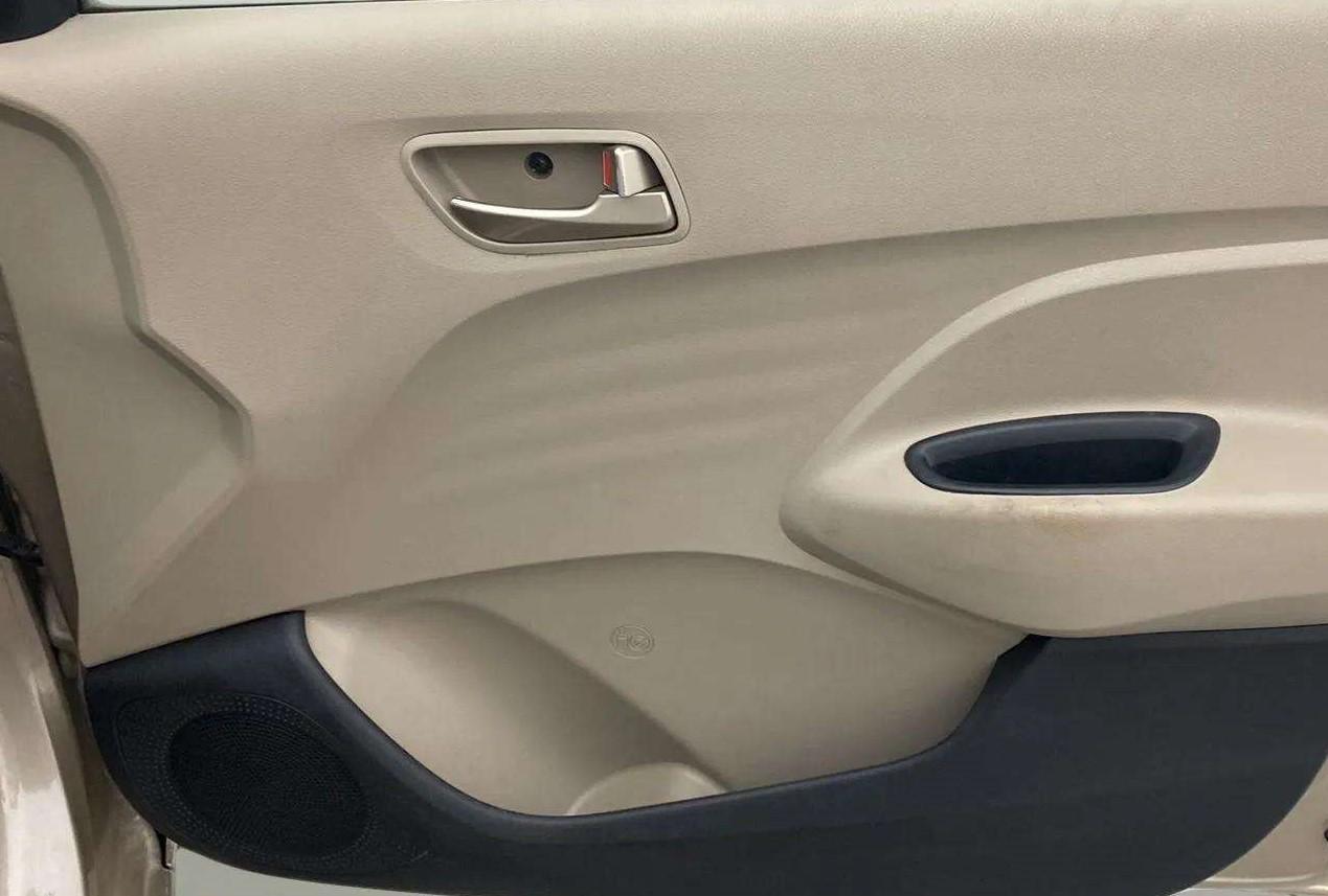 2019 Hyundai NEW SANTRO SPORTZ AMT, Petrol, Automatic, 18,895 km, Driver Side Door Panels Control