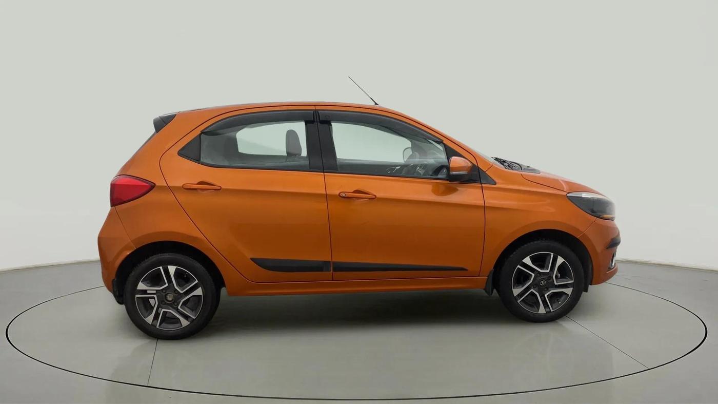 2019 Tata Tiago XZA PLUS PETROL, Petrol, Automatic, 69,611 km, Right Side