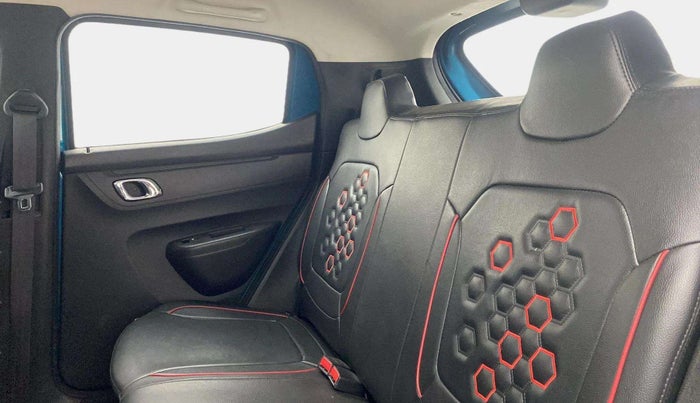 2019 Renault Kwid RXT 1.0 AMT (O), Petrol, Automatic, 22,464 km, Right Side Rear Door Cabin
