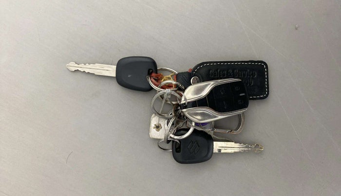 2021 Maruti Baleno SIGMA PETROL 1.2, Petrol, Manual, 22,146 km, Key Close Up