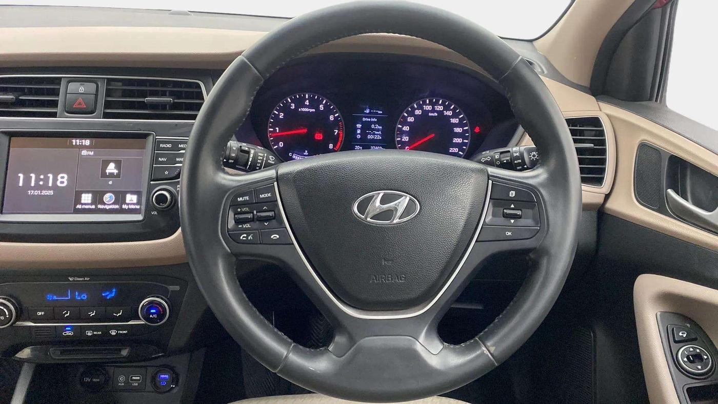2018 Hyundai Elite i20 ASTA 1.2 (O), Petrol, Manual, 37,386 km, Steering Wheel Close Up
