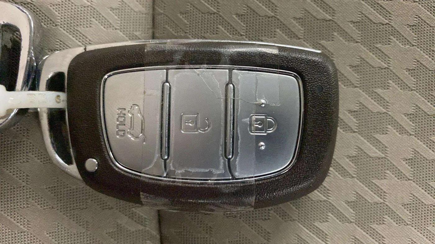 2018 Hyundai Elite i20 ASTA 1.2 (O), Petrol, Manual, 37,386 km, Key Close Up