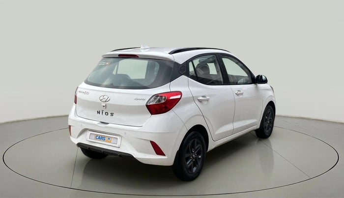 2022 Hyundai GRAND I10 NIOS SPORTZ 1.2 KAPPA VTVT, Petrol, Manual, 29,853 km, Right Back Diagonal