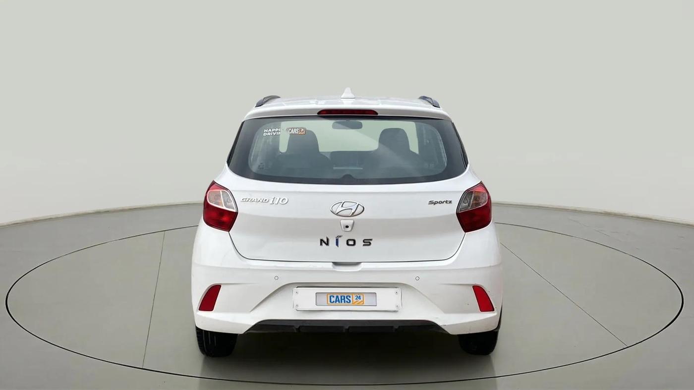 2022 Hyundai GRAND I10 NIOS SPORTZ 1.2 KAPPA VTVT, Petrol, Manual, 29,855 km, Back/Rear