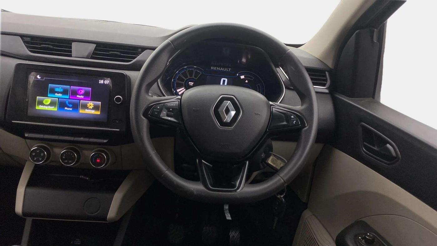 2021 Renault TRIBER RXT, Petrol, Manual, 25,792 km, Steering Wheel Close Up