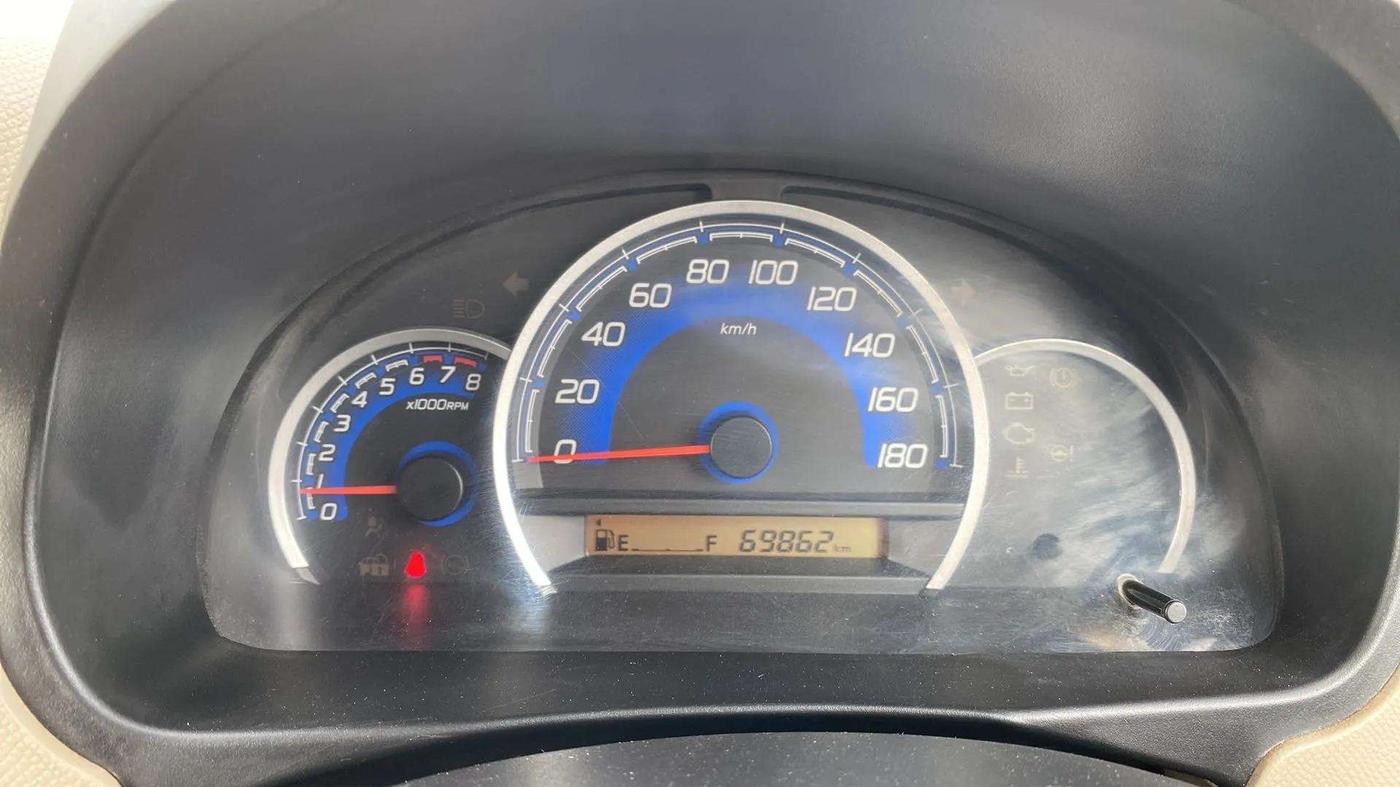 2017 Maruti Wagon R 1.0 VXI+, CNG, Manual, 69,864 km, Odometer Image