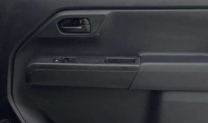 2020 Maruti New Wagon-R LXI 1.0, Petrol, Manual, 47,562 km, Driver Side Door Panels Control