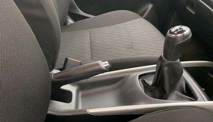 2018 Maruti Baleno DELTA PETROL 1.2, Petrol, Manual, 76,858 km, Gear Lever