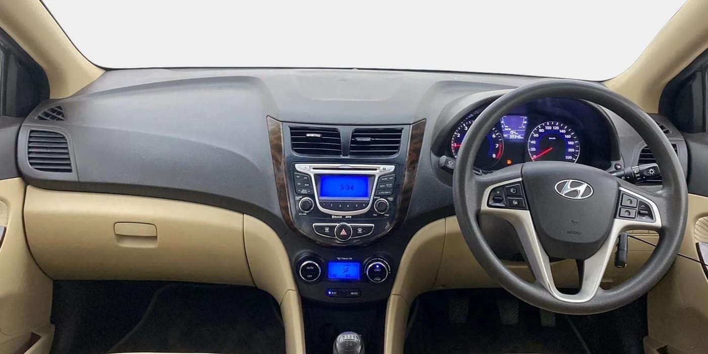 2013 Hyundai Verna FLUIDIC 1.6 VTVT EX, Petrol, Manual, 39,381 km, Dashboard