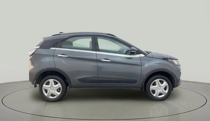 2022 Tata NEXON XM PLUS SUNROOF PETROL, Petrol, Manual, 30,697 km, Right Side