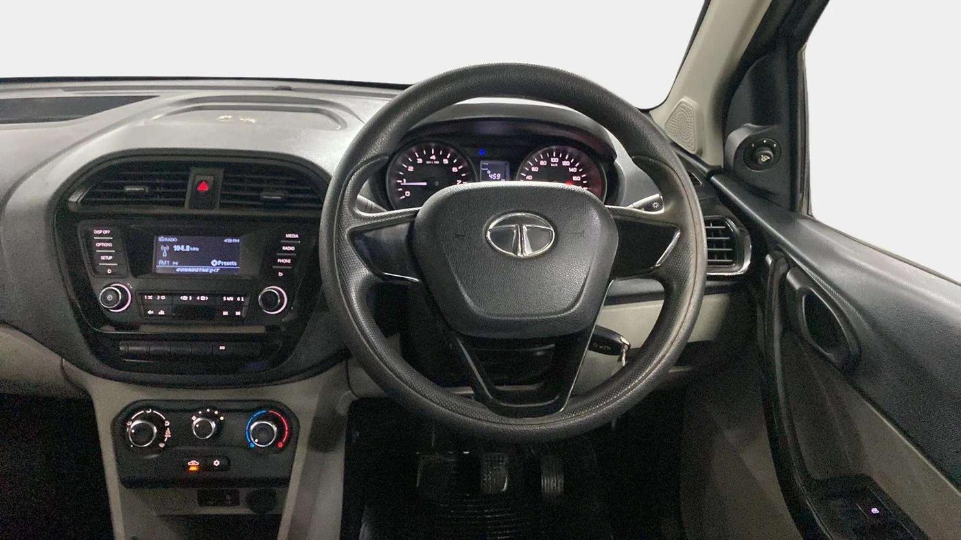2018 Tata Tiago XT PETROL, Petrol, Manual, 78,301 km, Steering Wheel Close Up