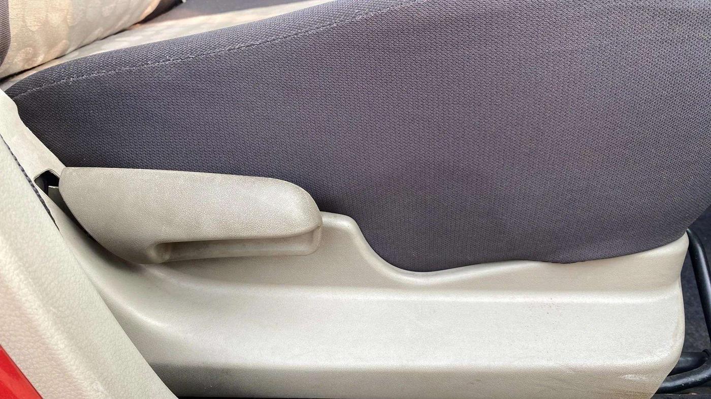 2016 Maruti Celerio VXI AMT, Petrol, Automatic, 31,852 km, Driver Side Adjustment Panel