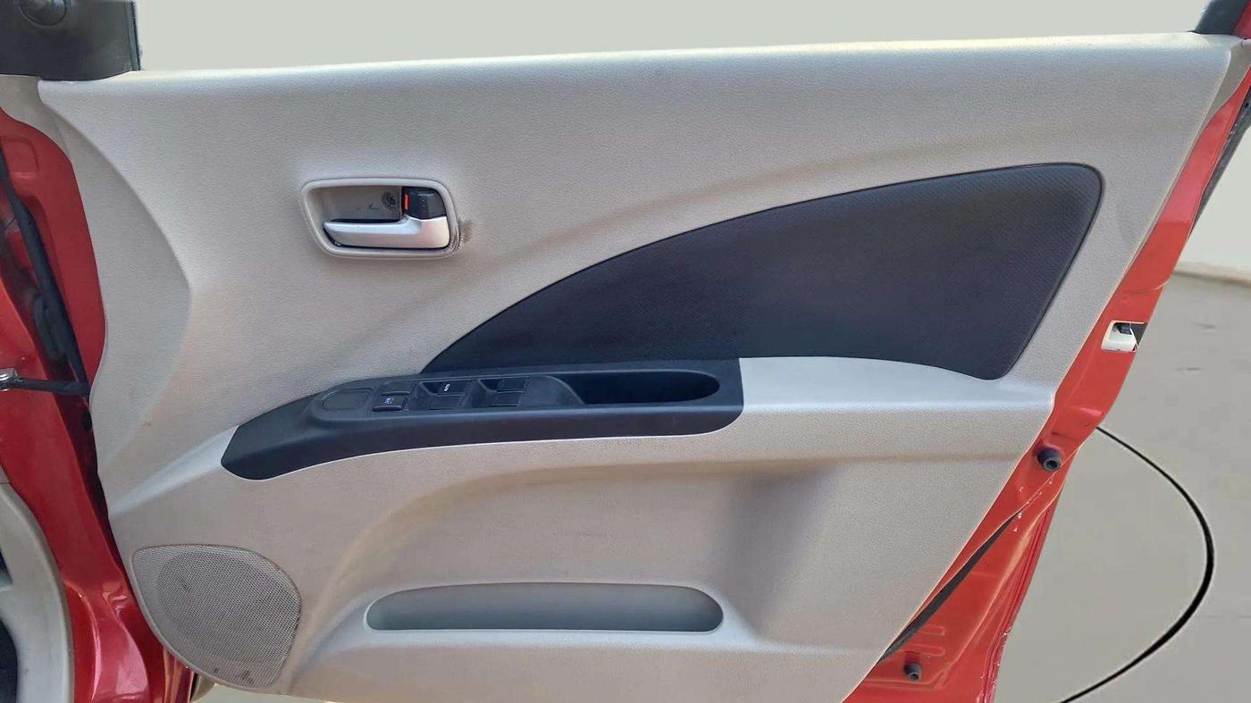 2016 Maruti Celerio VXI AMT, Petrol, Automatic, 31,852 km, Driver Side Door Panels Control