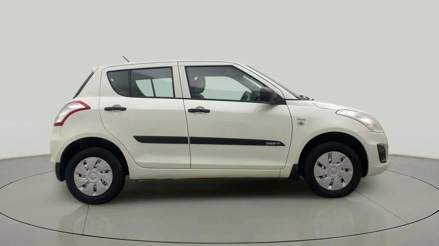 2017 Maruti Swift LXI (O), Petrol, Manual, 27,300 km, Right Side View