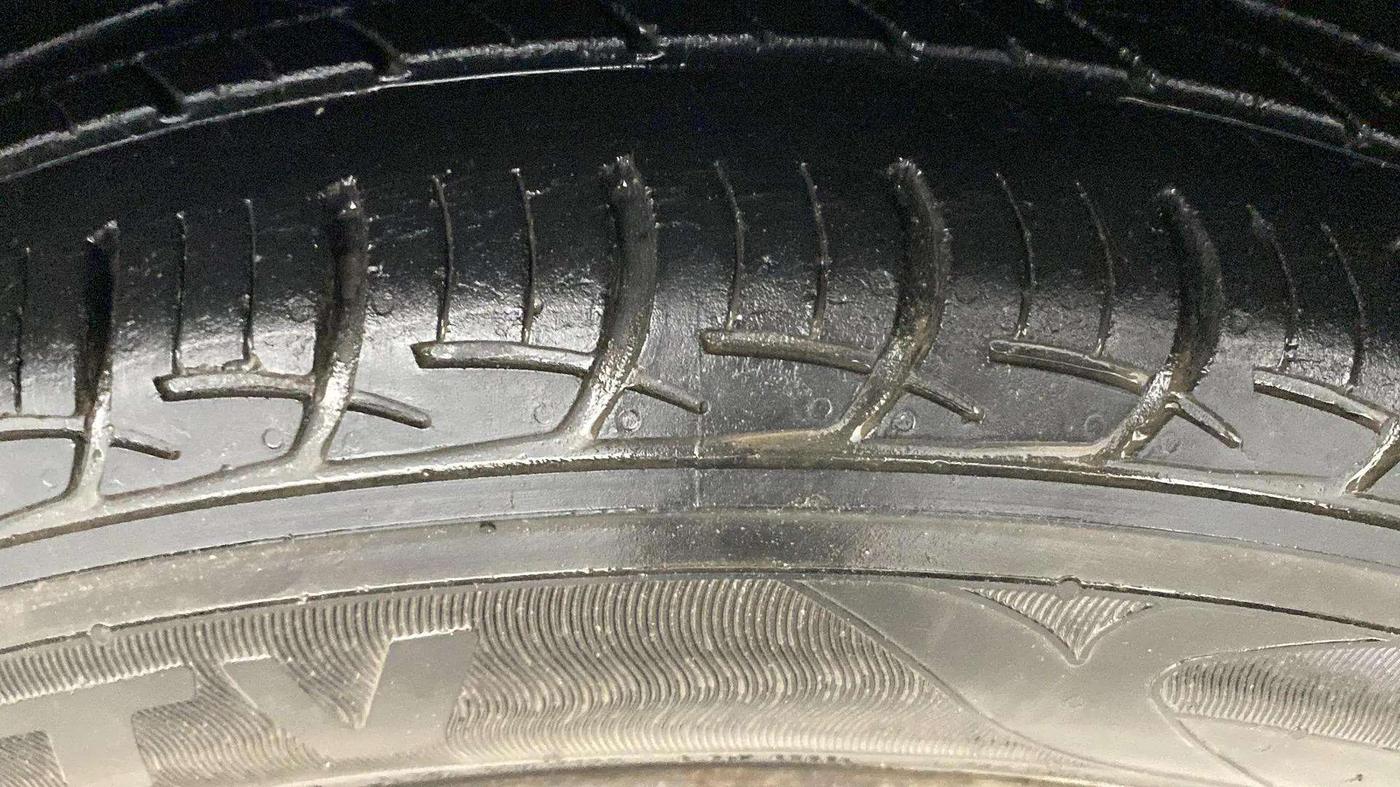 2018 Maruti Baleno DELTA CVT PETROL 1.2, Petrol, Automatic, 36,032 km, Left Front Tyre Tread