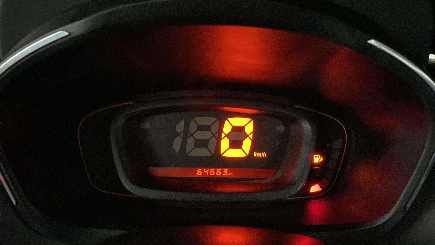 2019 Renault Kwid RXT 1.0 (O), Petrol, Manual, 64,796 km, Odometer Image