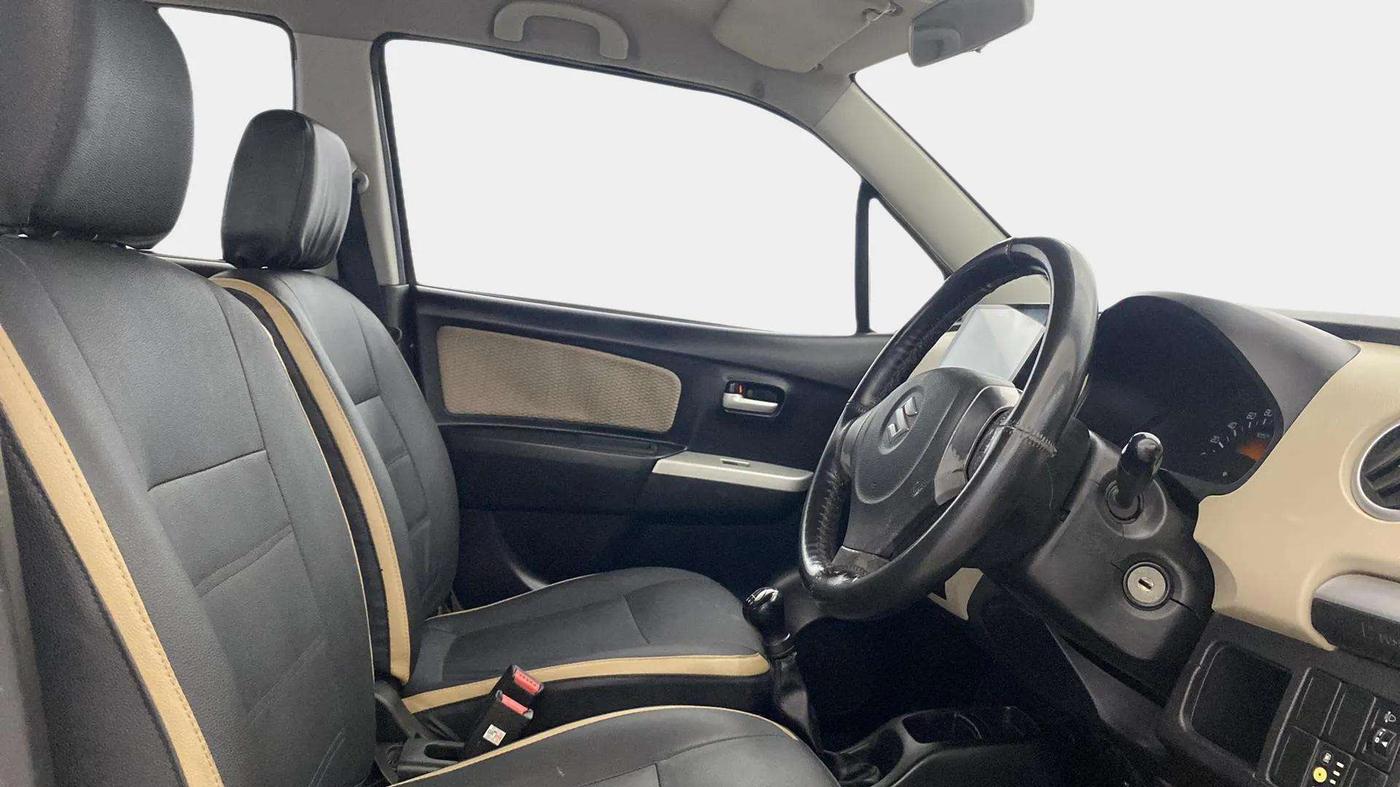 2018 Maruti Wagon R 1.0 LXI CNG, CNG, Manual, 83,706 km, Right Side Front Door Cabin
