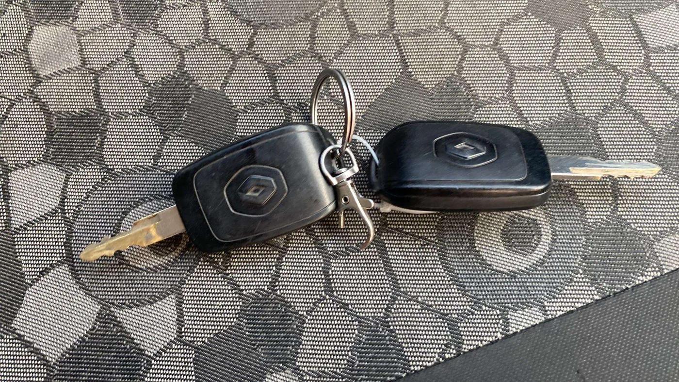 2015 Renault Kwid RXL, Petrol, Manual, 45,349 km, Key Close Up
