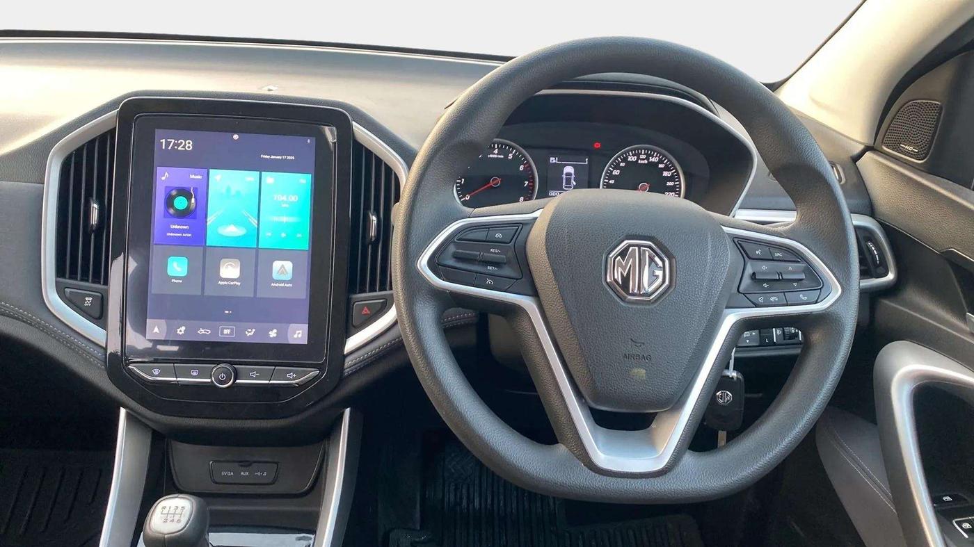 2021 MG HECTOR SUPER 1.5 PETROL, Petrol, Manual, 60,289 km, Steering Wheel Close Up