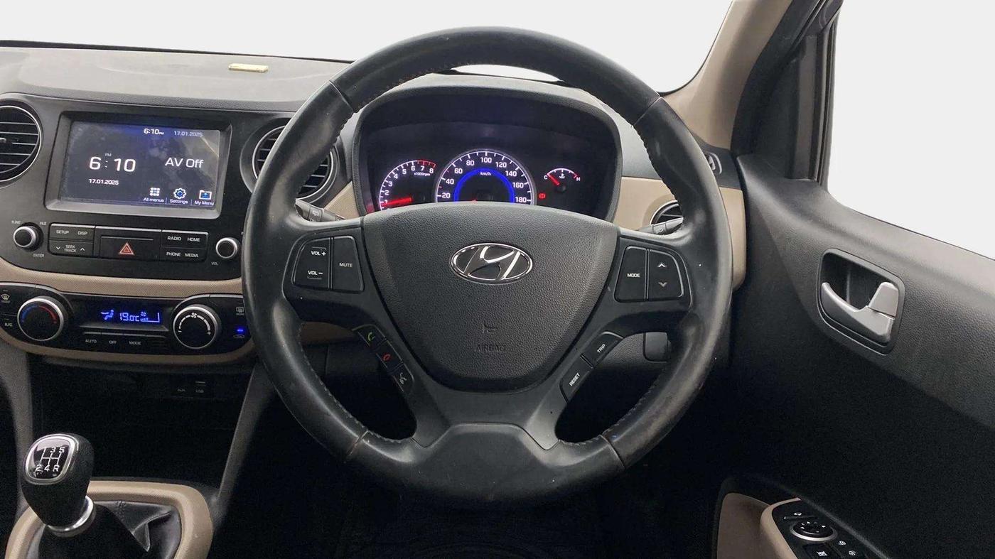 2017 Hyundai Grand i10 ASTA 1.2 KAPPA VTVT, Petrol, Manual, 65,753 km, Steering Wheel Close Up