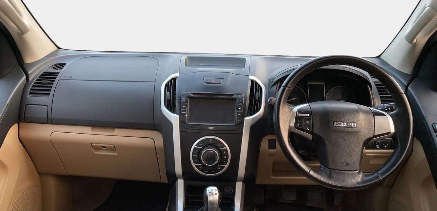 2017 ISUZU D-Max V Cross 4*4 MT, Diesel, Manual, 68,247 km, Dashboard