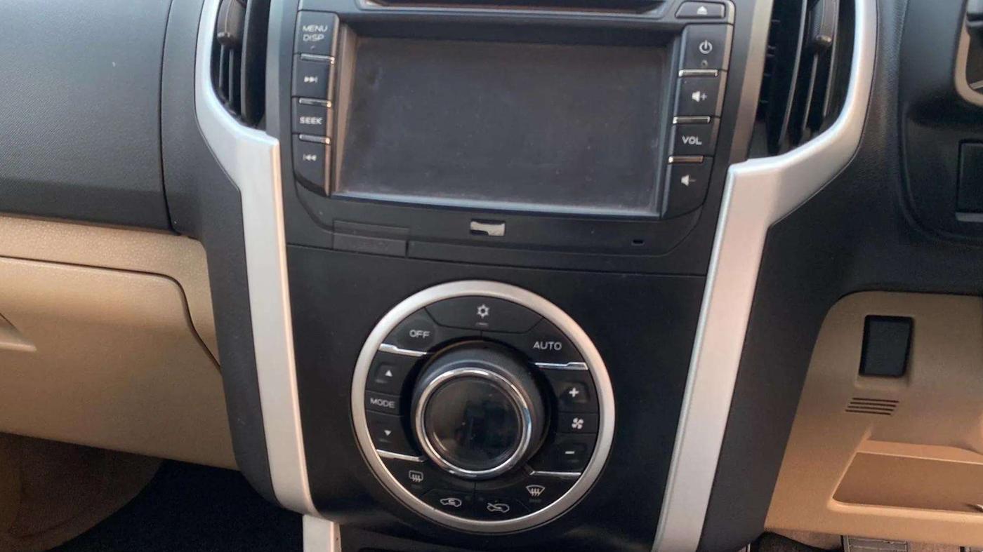 2017 ISUZU D-Max V Cross 4*4 MT, Diesel, Manual, 68,247 km, Air Conditioner