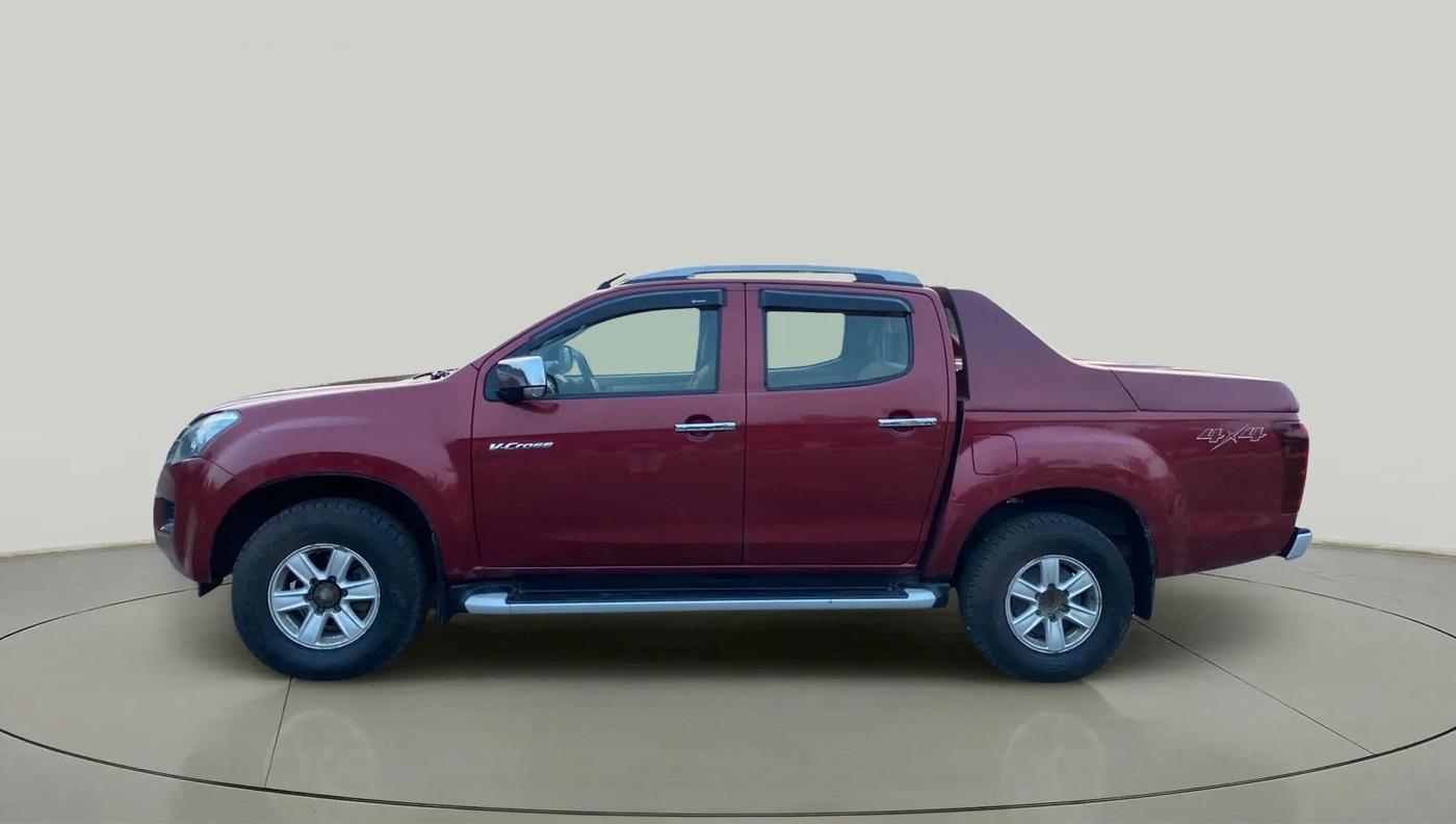 2017 ISUZU D-Max V Cross 4*4 MT, Diesel, Manual, 68,247 km, Left Side