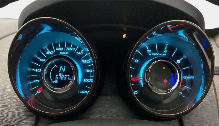 2020 Mahindra XUV500 W9, Diesel, Manual, 57,760 km, Odometer Image