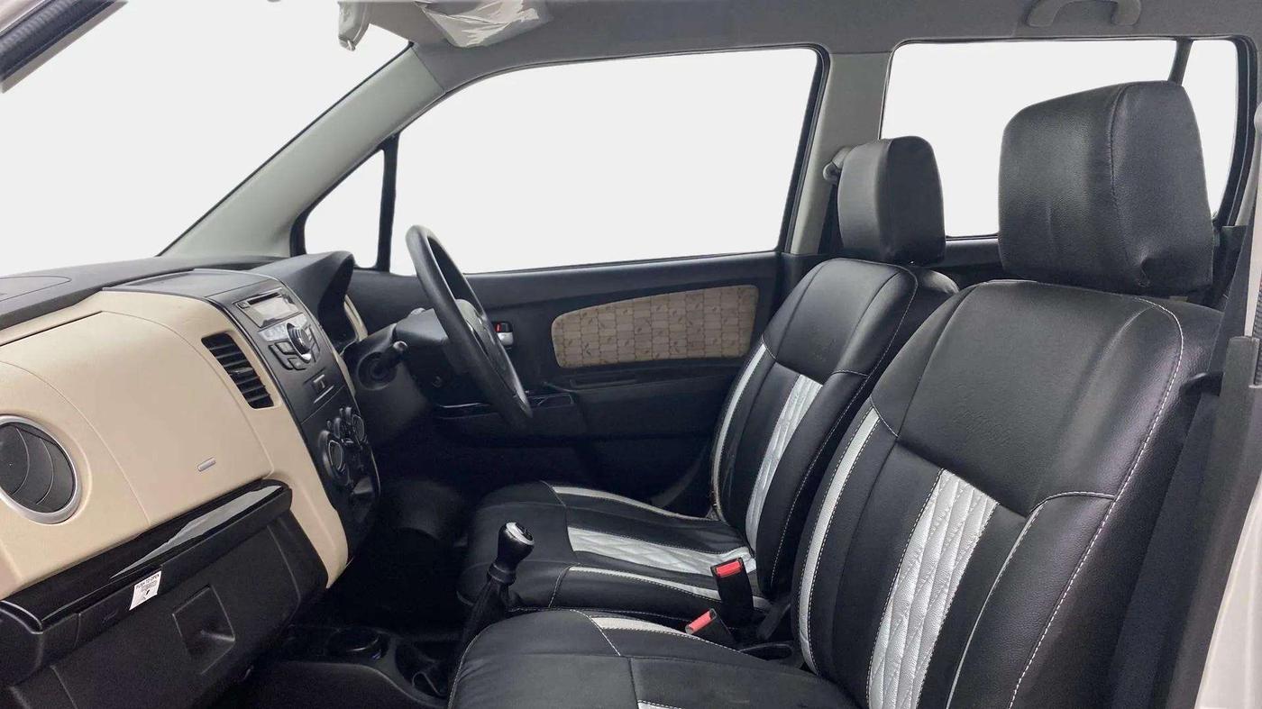 2018 Maruti Wagon R 1.0 VXI OPT, Petrol, Manual, 30,927 km, Right Side Front Door Cabin