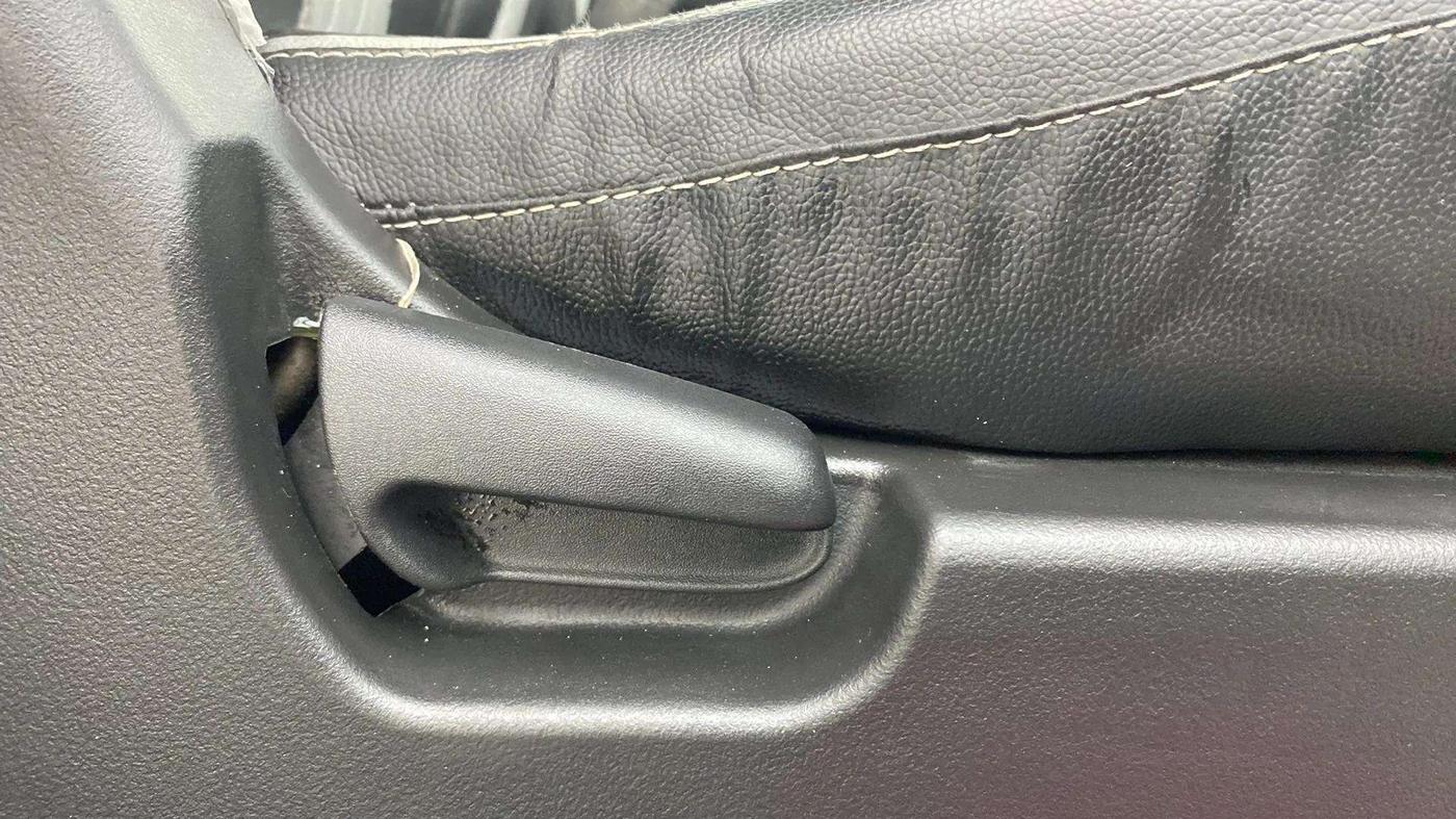 2018 Maruti Wagon R 1.0 VXI OPT, Petrol, Manual, 30,927 km, Driver Side Adjustment Panel