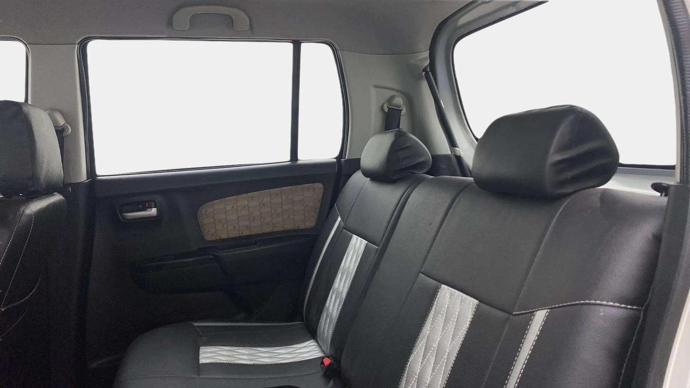 2018 Maruti Wagon R 1.0 VXI OPT, Petrol, Manual, 30,927 km, Right Side Rear Door Cabin
