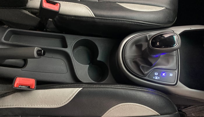 2020 Hyundai GRAND I10 NIOS SPORTZ AMT 1.2 KAPPA VTVT, Petrol, Automatic, 20,185 km, Gear Lever