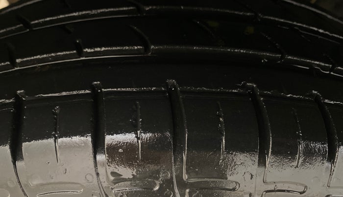 2020 Hyundai GRAND I10 NIOS SPORTZ AMT 1.2 KAPPA VTVT, Petrol, Automatic, 20,185 km, Left Front Tyre Tread