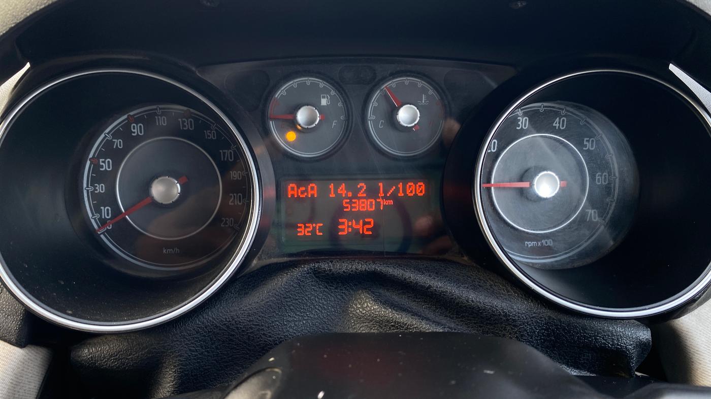 2017 Fiat Punto EVO ACTIVE 1.2, Petrol, Manual, 53,800 km, Odometer Image