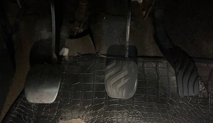 2016 Renault Kwid RXT 0.8, Petrol, Manual, 60,531 km, Pedals