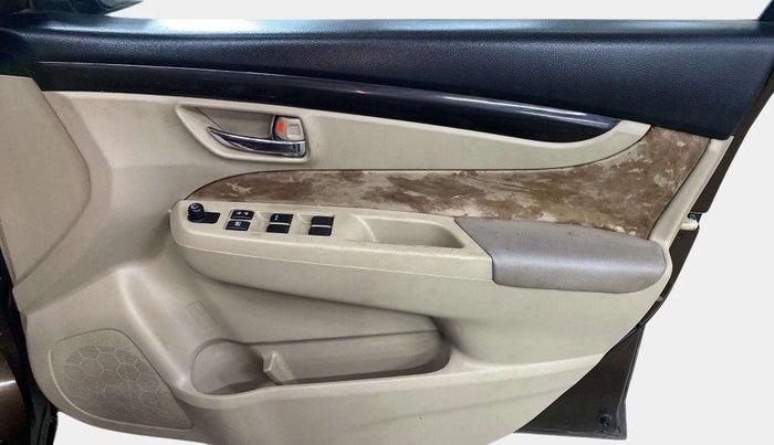 2016 Maruti Ciaz VDI+ SHVS, Diesel, Manual, 47,987 km, Driver Side Door Panels Control