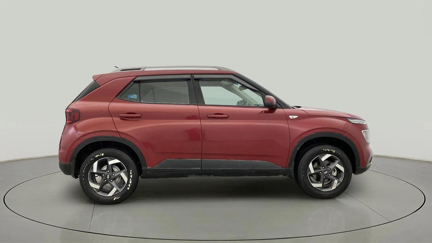 2020 Hyundai VENUE S 1.2, Petrol, Manual, 71,112 km, Right Side View
