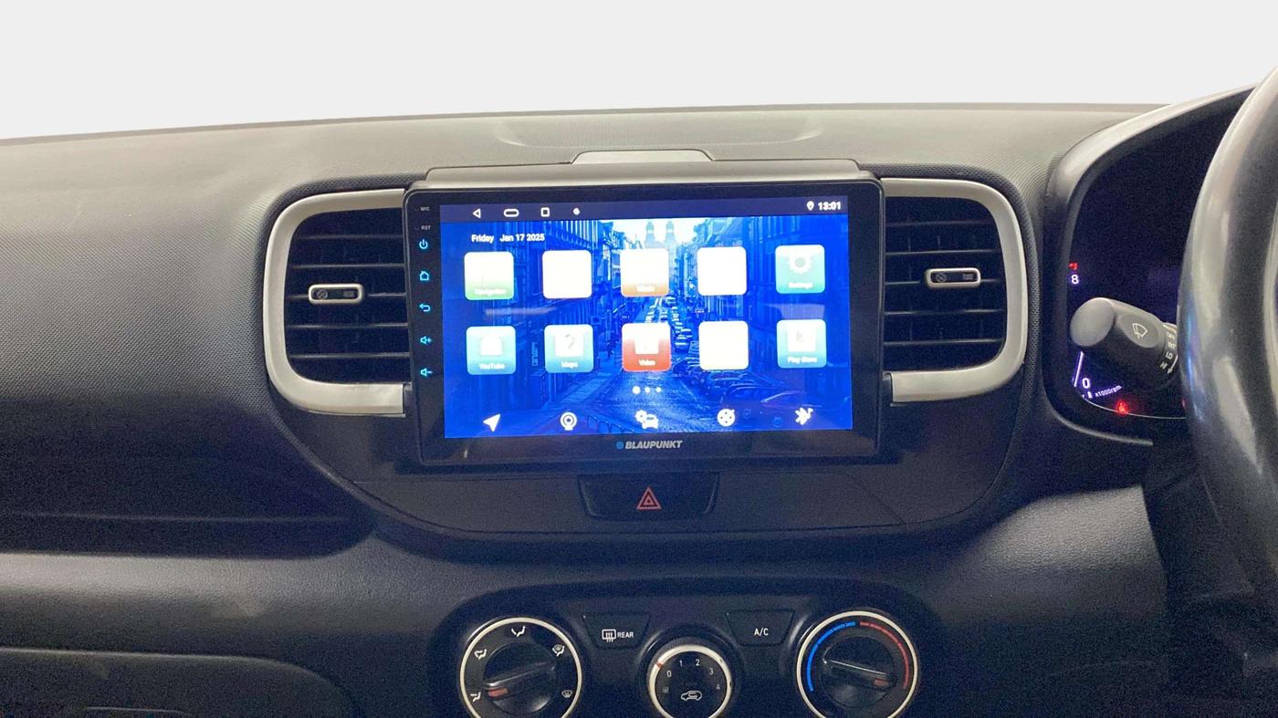 2020 Hyundai VENUE S 1.2, Petrol, Manual, 71,112 km, Air Conditioner