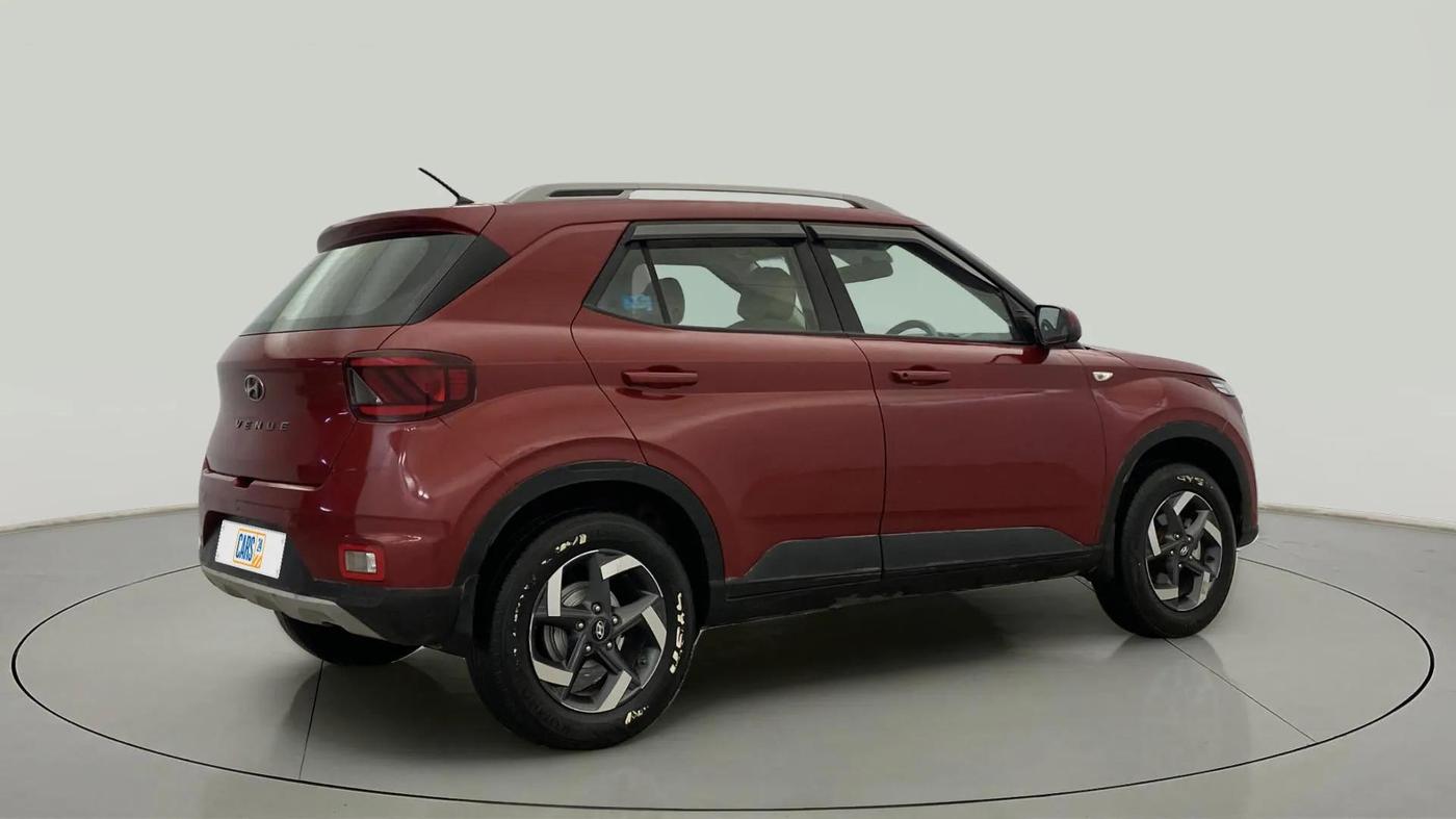 2020 Hyundai VENUE S 1.2, Petrol, Manual, 71,112 km, Right Back Diagonal