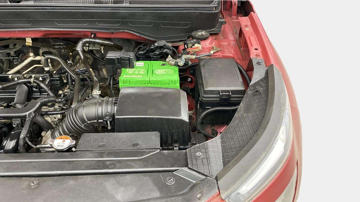 2020 Hyundai VENUE S 1.2, Petrol, Manual, 71,112 km, Engine View - Left
