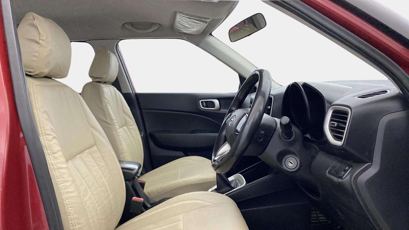 2020 Hyundai VENUE S 1.2, Petrol, Manual, 71,112 km, Right Side Front Door Cabin