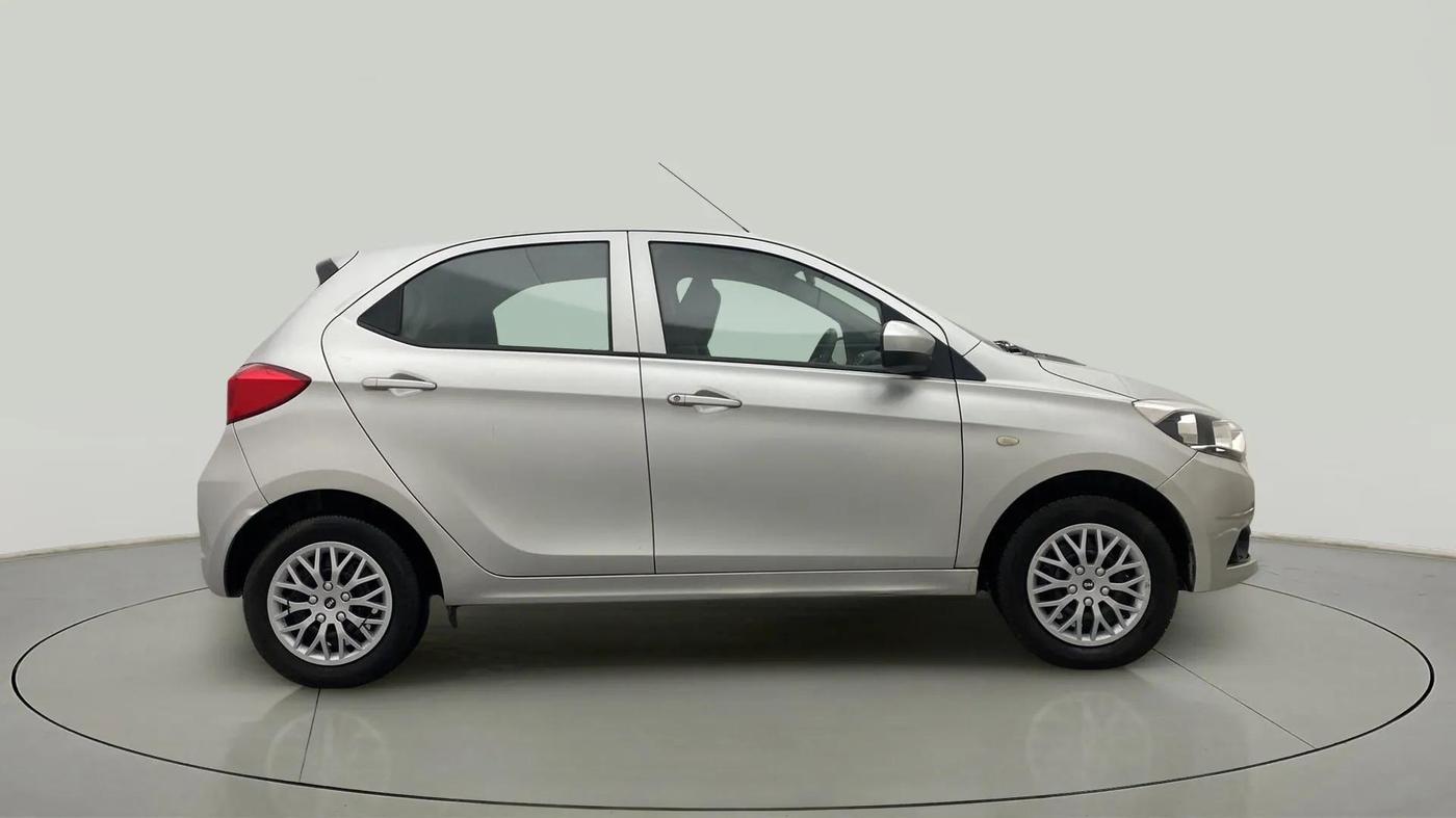 2017 Tata Tiago XT PETROL, Petrol, Manual, 52,825 km, Right Side View