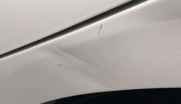 2017 Tata Tiago XT PETROL, Petrol, Manual, 52,825 km, Left quarter panel - Minor scratches
