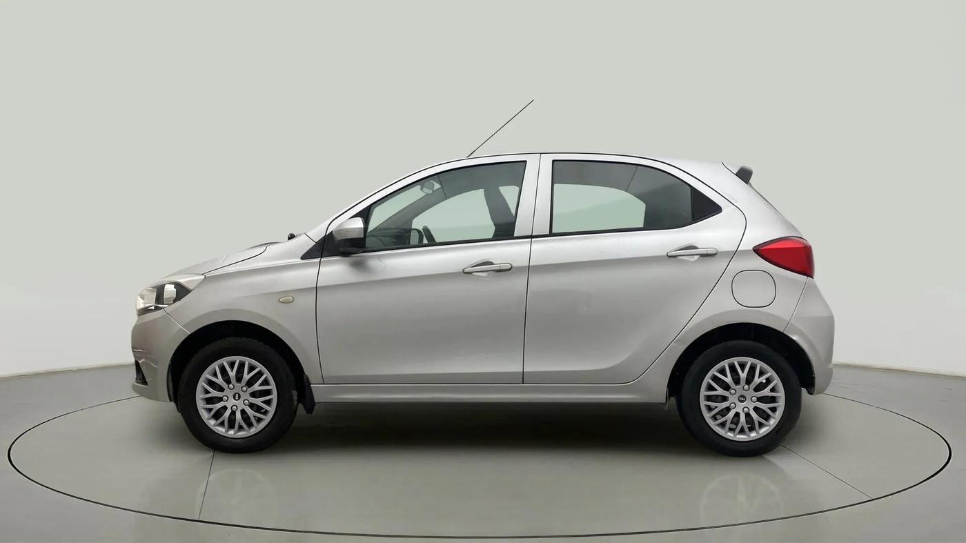 2017 Tata Tiago XT PETROL, Petrol, Manual, 52,825 km, Left Side
